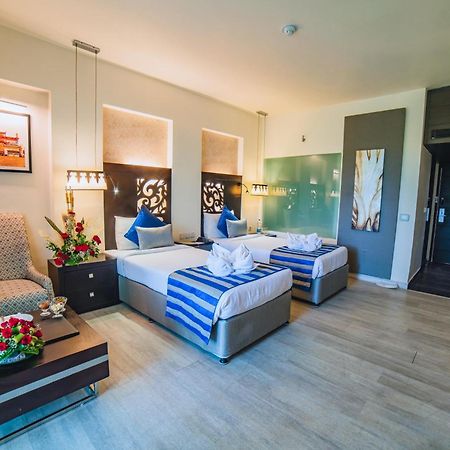 Barsana Hotel & Resort Силигури Экстерьер фото
