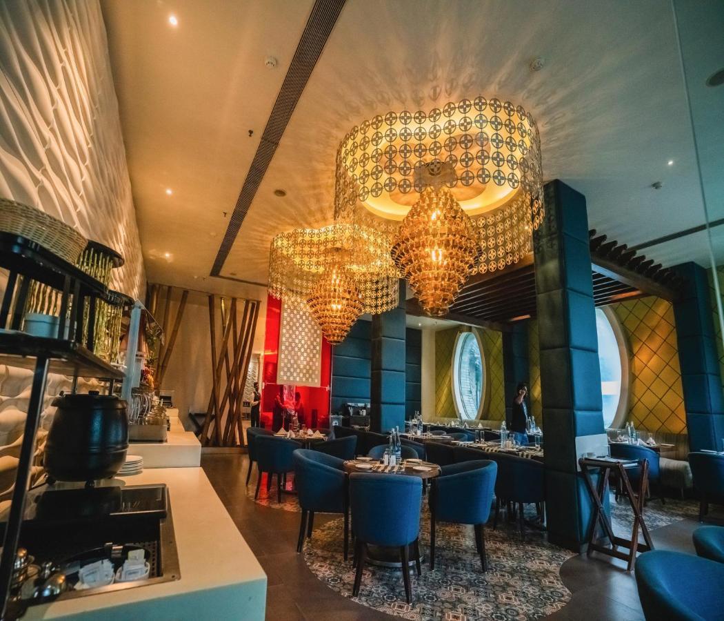 Barsana Hotel & Resort Силигури Экстерьер фото