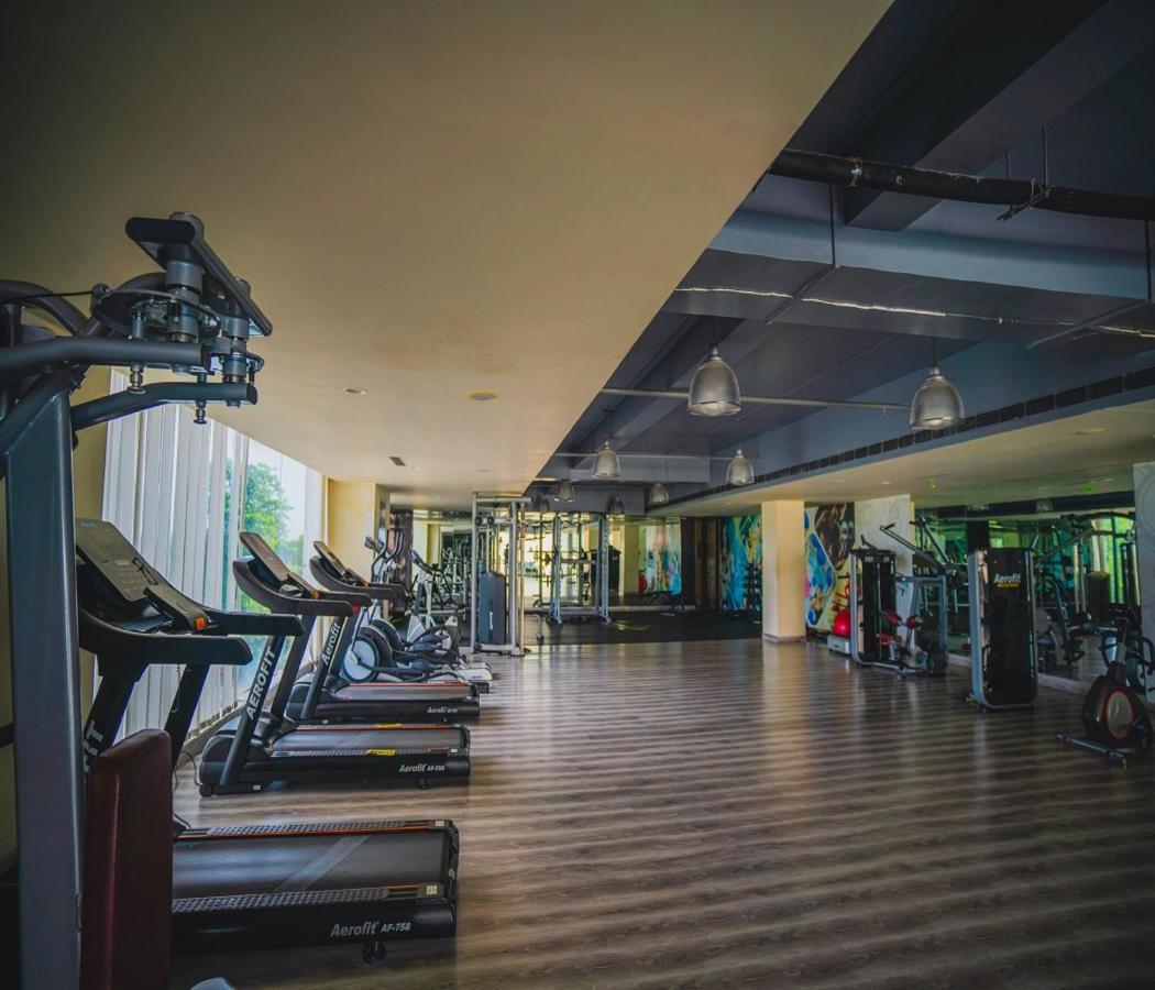Barsana Hotel & Resort Силигури Экстерьер фото