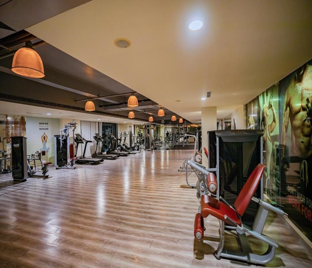 Barsana Hotel & Resort Силигури Экстерьер фото