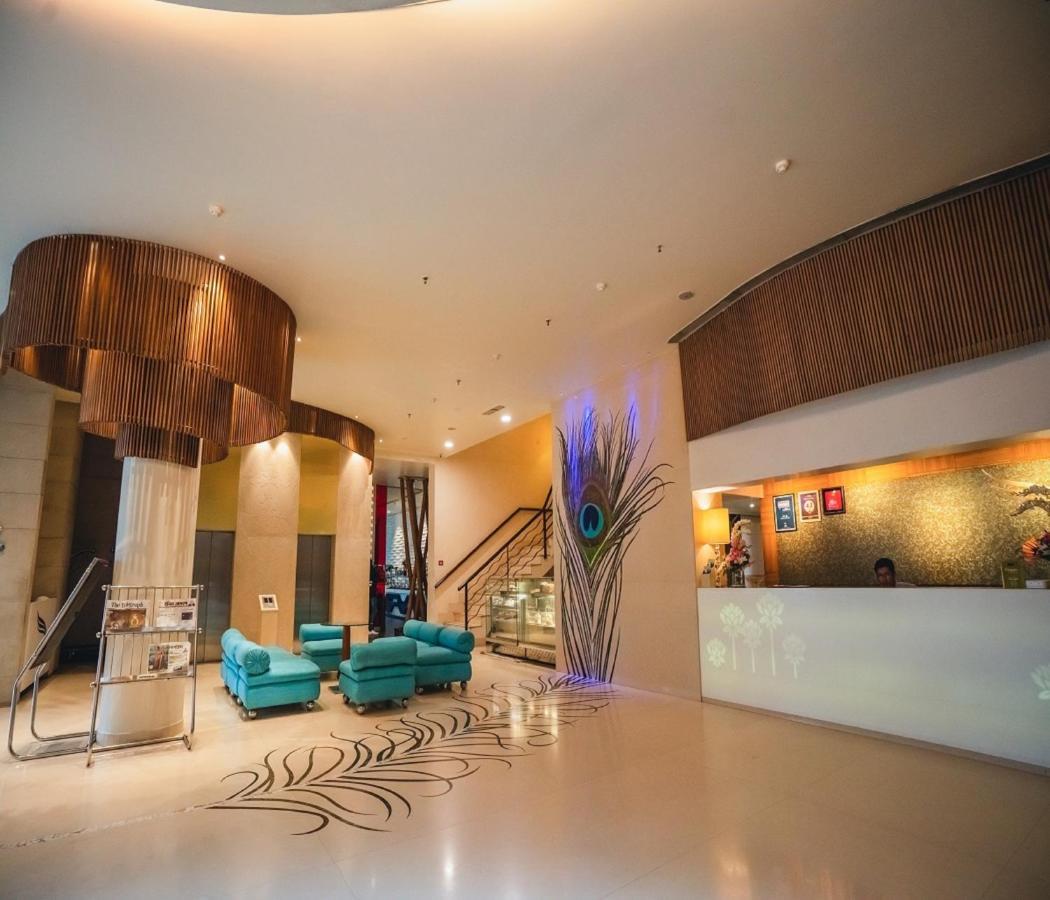 Barsana Hotel & Resort Силигури Экстерьер фото