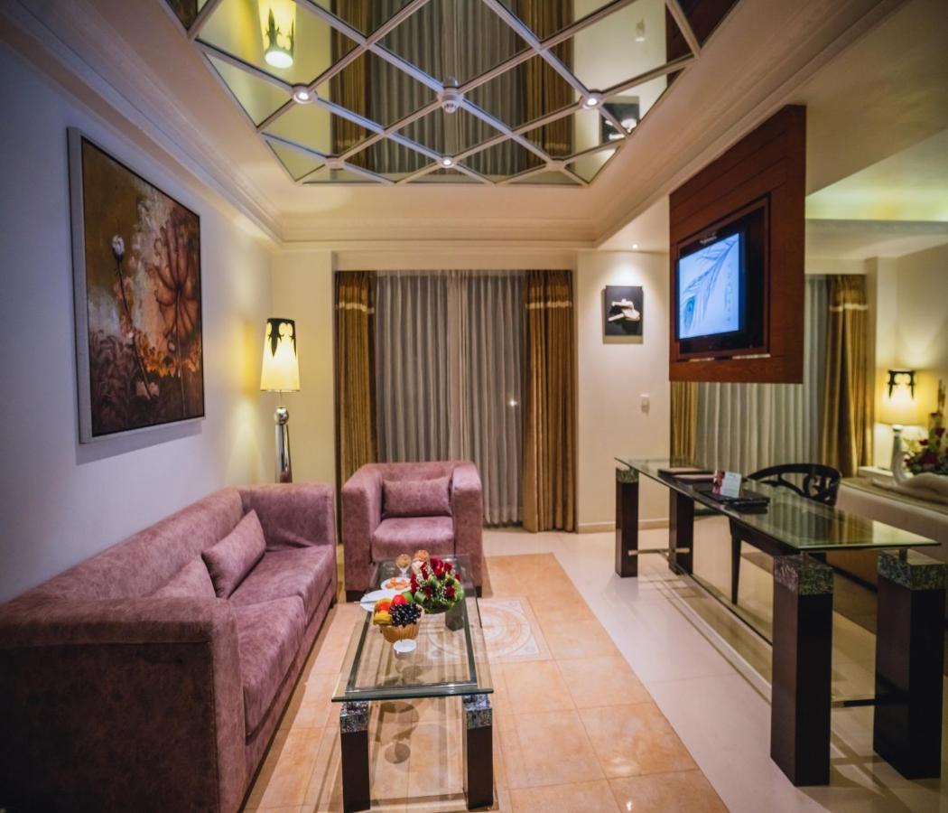 Barsana Hotel & Resort Силигури Экстерьер фото