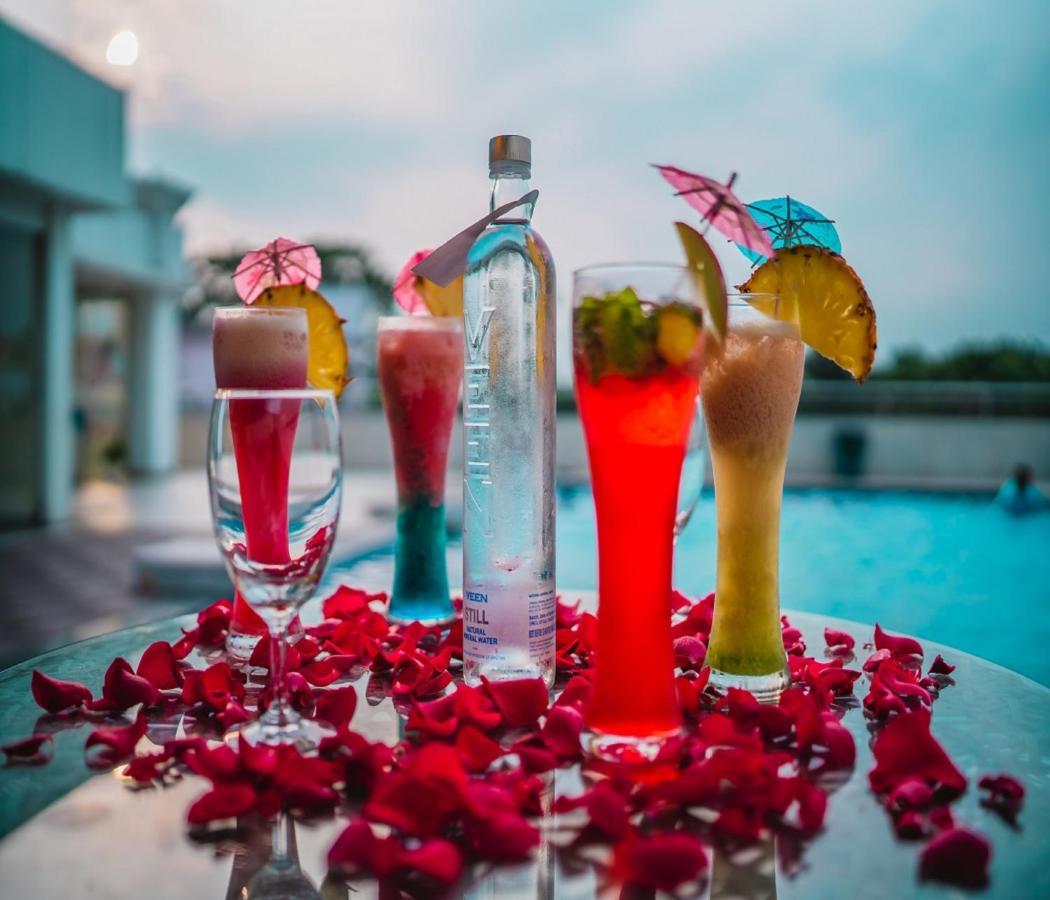 Barsana Hotel & Resort Силигури Экстерьер фото