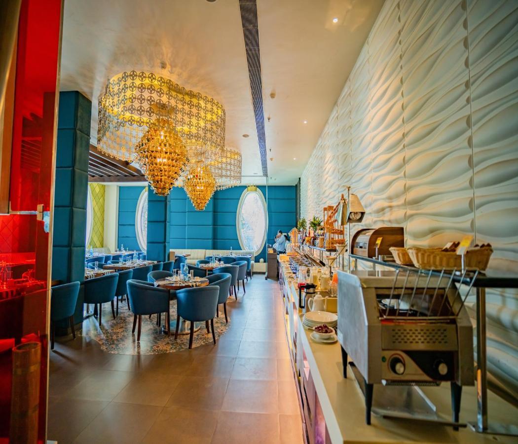 Barsana Hotel & Resort Силигури Экстерьер фото