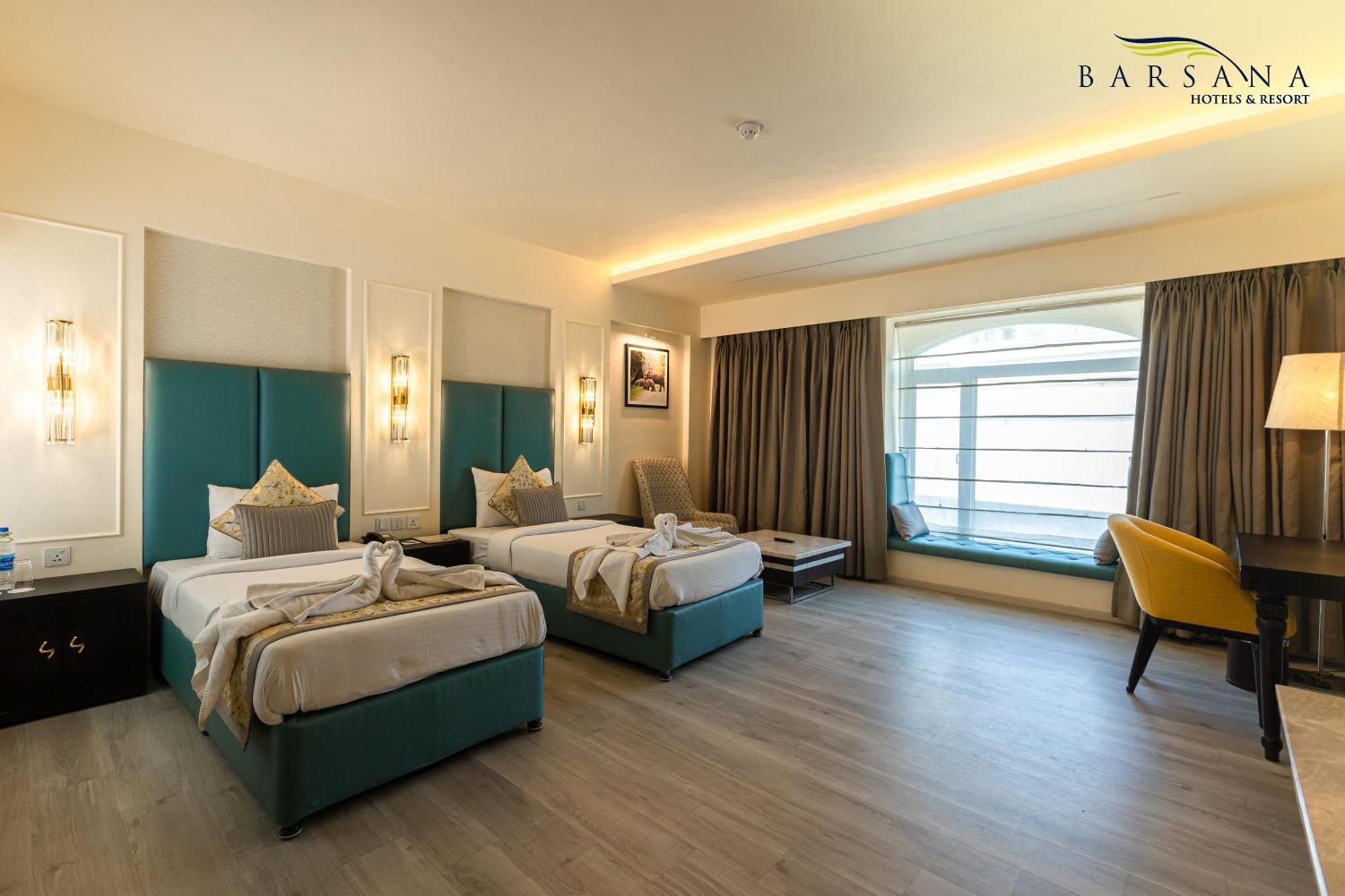 Barsana Hotel & Resort Силигури Экстерьер фото
