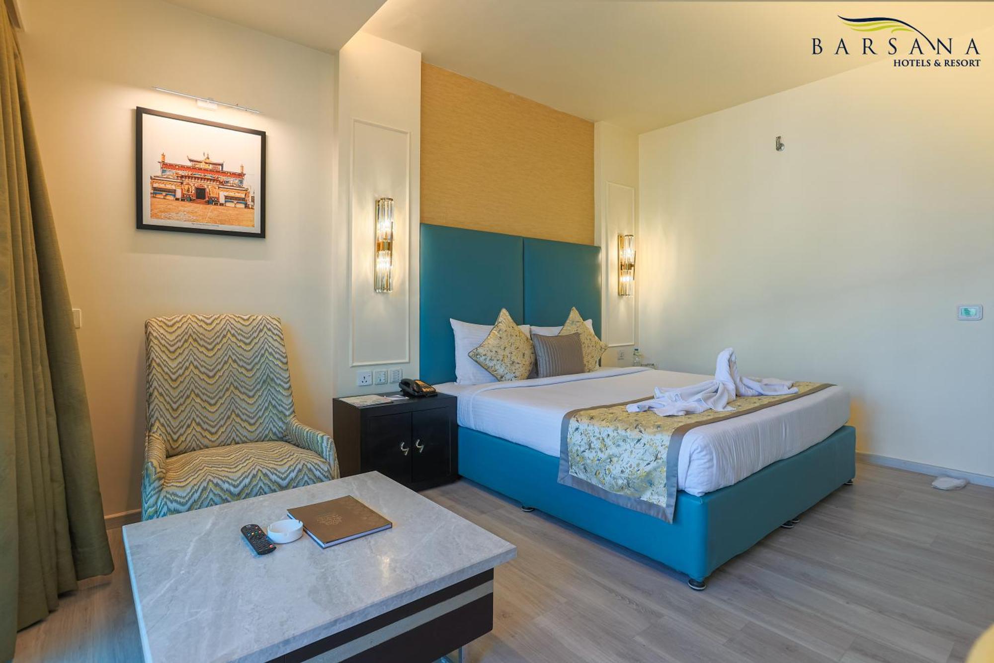 Barsana Hotel & Resort Силигури Экстерьер фото